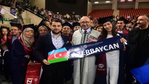 Anadolu Üniversitesinin açık öğretim programlarında mezuniyet töreni