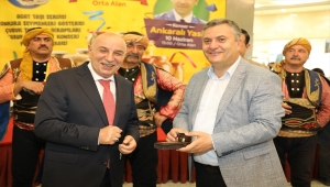 Ankara'da bir alışveriş merkezindeki etkinlikte Çubuk ilçesi tanıtıldı