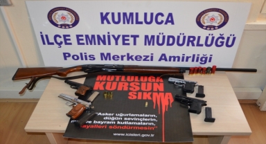 Antalya'da düğün konvoyunda silahla havaya ateş eden 6 kişiye toplam 10 bin 700 lira ceza verildi