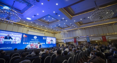 Çalışma ve Sosyal Güvenlik Bakanı Bilgin, Kamu-Sen kuruluş yıl dönümü programında konuştu: 