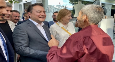 DEVA Partisi Genel Başkanı Babacan, Kırşehir'de ziyaretlerde bulundu