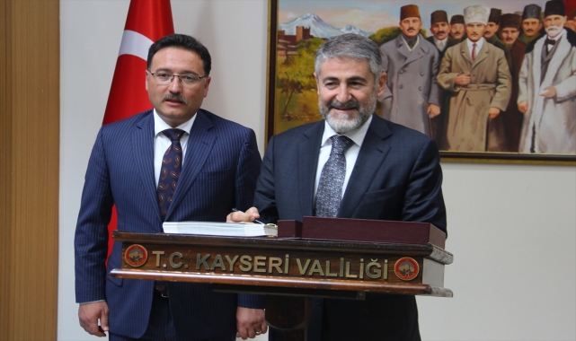 Hazine ve Maliye Bakanı Nebati, AK Parti Kayseri İl Başkanlığında konuştu: