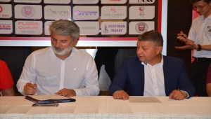 Karaman Futbol Kulübü, teknik direktör Zafer Hızarcı ile sözleşme imzaladı