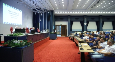 Kayseri'de belediye personeline iş sağlığı ve güvenliği eğitimi verildi