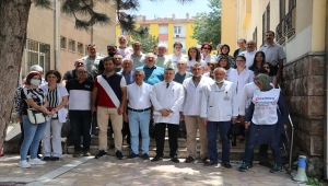 Kayseri'de sağlık çalışanları iş bırakma eylemi yaptı