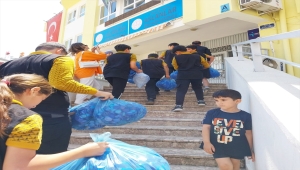 Kepez'de tekvandocular, engelli öğrenci için mavi kapak topladı