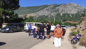 Kumluca'da trafik kazasında 2 kişi yaralandı