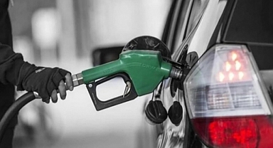 Petrol fiyatlarında sert gerileme