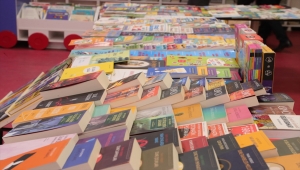 Sivas Belediyesi, Şemsi Sivasİ İl Halk Kütüphanesi'ne 500 kitap bağışladı