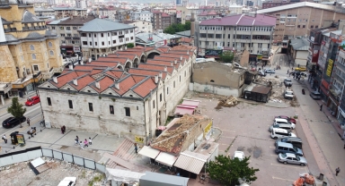 Sivas'ta tarihi Taşhan gün yüzüne çıkarılıyor