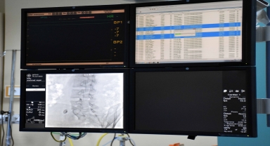 Üniversite hastanesinde ozonla ameliyatsız bel fıtığı tedavisi