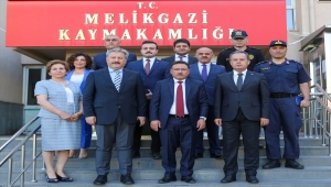 Vali Çiçek'ten kaymakamlık ve belediyeye ziyaret