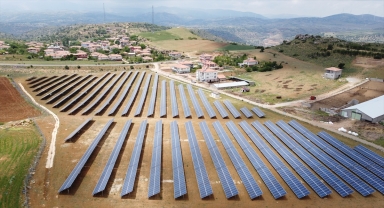 Yahyalı, rüzgarlı ve güneşli gün sayısı fazlalığıyla yenilenebilir enerji yatırımlarını çekiyor