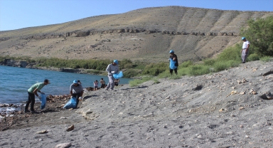 Acıgöl'de çevre temizliği