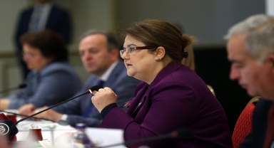 Aile ve Sosyal Hizmetler Bakanı Yanık, 