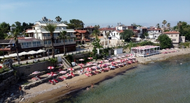 Antalya'da 4 plaja mavi bayrak verildi