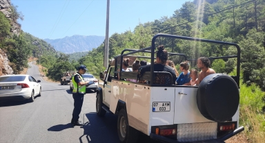Antalya'da safari araçları denetlendi