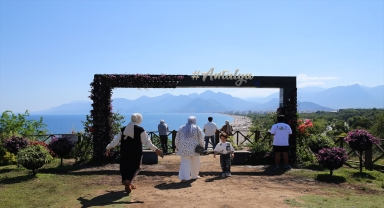 Antalya'da sıcaklık mevsim normalleri üzerinde seyredecek