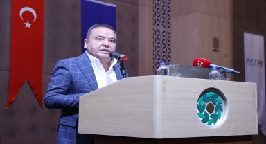 Antalya salgın sonrası günlük yabancı turist rekorunu kırdı