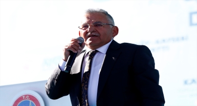 Bakan Akar'dan Yunanistan'daki Türk okullarının faaliyetlerinin askıya alınması kararına tepki: