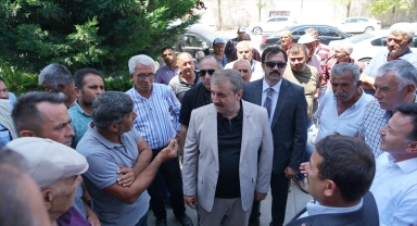 BBP Genel Başkanı Destici, Polatlı'da hayvan pazarında inceleme yaptı