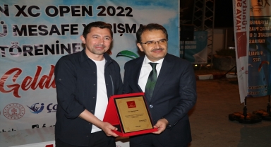 Çankırı'da yamaç paraşütü mesafe yarışması sona erdi