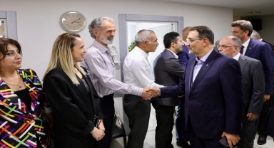 Enerji ve Tabii Kaynaklar Bakanı Dönmez, Eskişehir'de ziyaretlerde bulundu