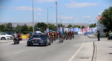 Erciyes'te Uluslararası Yol ve Dağ Bisikleti Yarışları başladı