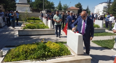 İç Anadolu'da 15 Temmuz dolayısıyla şehitlikler ziyaret edildi
