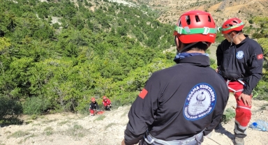 Kahramankazan'da arama kurtarma ekibine doğada arama kurtarma eğitimi verildi