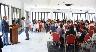 Karapınar'da LGS'de başarılı olan öğrencilere ödül verildi