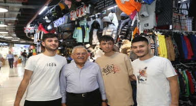 Kayseri Büyükşehir Belediye Başkanı Büyükkılıç, Yeraltı Çarşısı esnafıyla buluştu