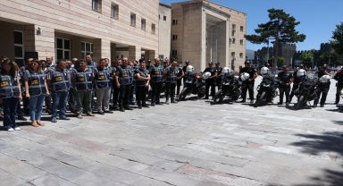 Kayseri'de güven timleri tanıtıldı