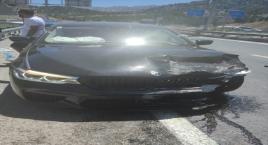 Konya'da iki otomobilin çarpışması sonucu 5 kişi yaralandı