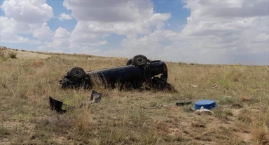 Konya'da şarampole devrilen otomobilin sürücüsü yaralandı