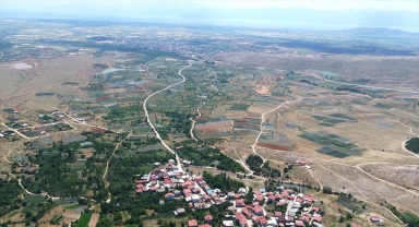 Konya'da sulama yatırımıyla çilek üretimi artıyor
