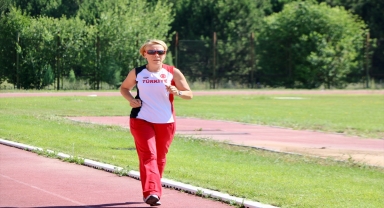 Kopamadığı 56 yıllık spor hayatına 200 madalya sığdırdı