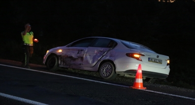 Nevşehir'de iki otomobille kamyonetin çarpıştığı kazada 5 kişi yaralandı