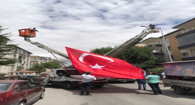 Şehit Jandarma Uzman Çavuş Bozkurt'un Kayseri'deki ailesine acı haber verildi