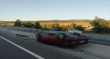 Seydişehir'de otomobilin devrildiği kazada 3 kişi yaralandı 