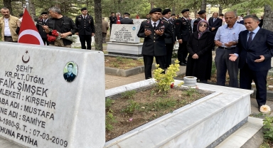 Sivas, Kırşehir ve Yozgat'ta Kurban Bayramı arifesinde şehitlikler ziyaret edildi