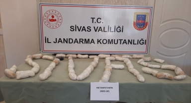 Sivas'ta tırda 8 kilogram uyuşturucu ele geçirildi