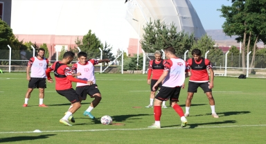 Sivasspor Teknik Direktörü Rıza Çalımbay, basın mensuplarının sorularını yanıtladı: