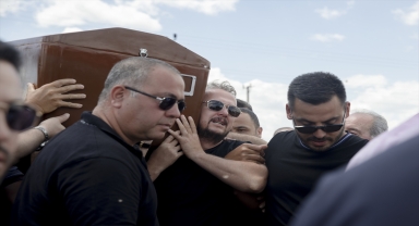 Tekne kazasında yaşamını yitiren iş insanı ve eşinin cenazeleri defnedildi