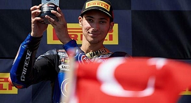 Toprak Razgatlıoğlu'ndan yeni zafer! 2'de 2 yaptı!