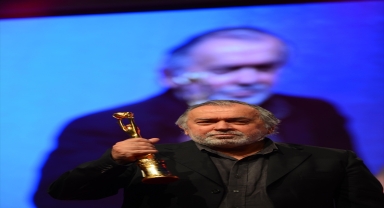 Yönetmen Erden Kıral hayatını kaybetti