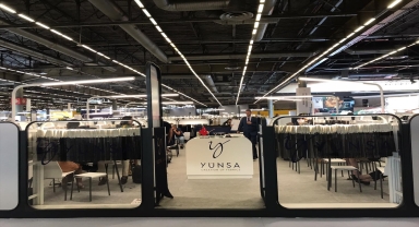 Yünsa sonbahar-kış 2023-2024 koleksiyonunu Paris'te tanıttı