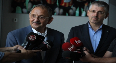 AK Parti'li Özhaseki, Kayseri'de gazetecilerin sorularını yanıtladı: