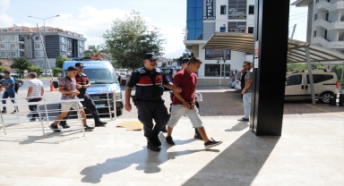 Alanya'da kablo hırsızlığı güvenlik kamerasına yansıdı