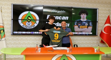 Alanyaspor, Erencan Yardımcı'yı Eyüpspor'dan yeniden kiraladı